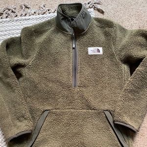 North face sherpa half zip up